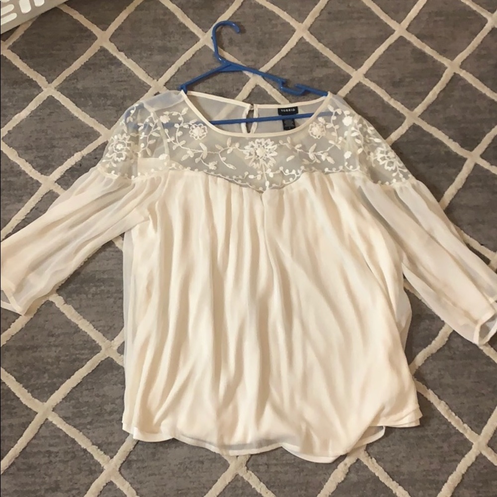 Torrid lace and chiffon blouse